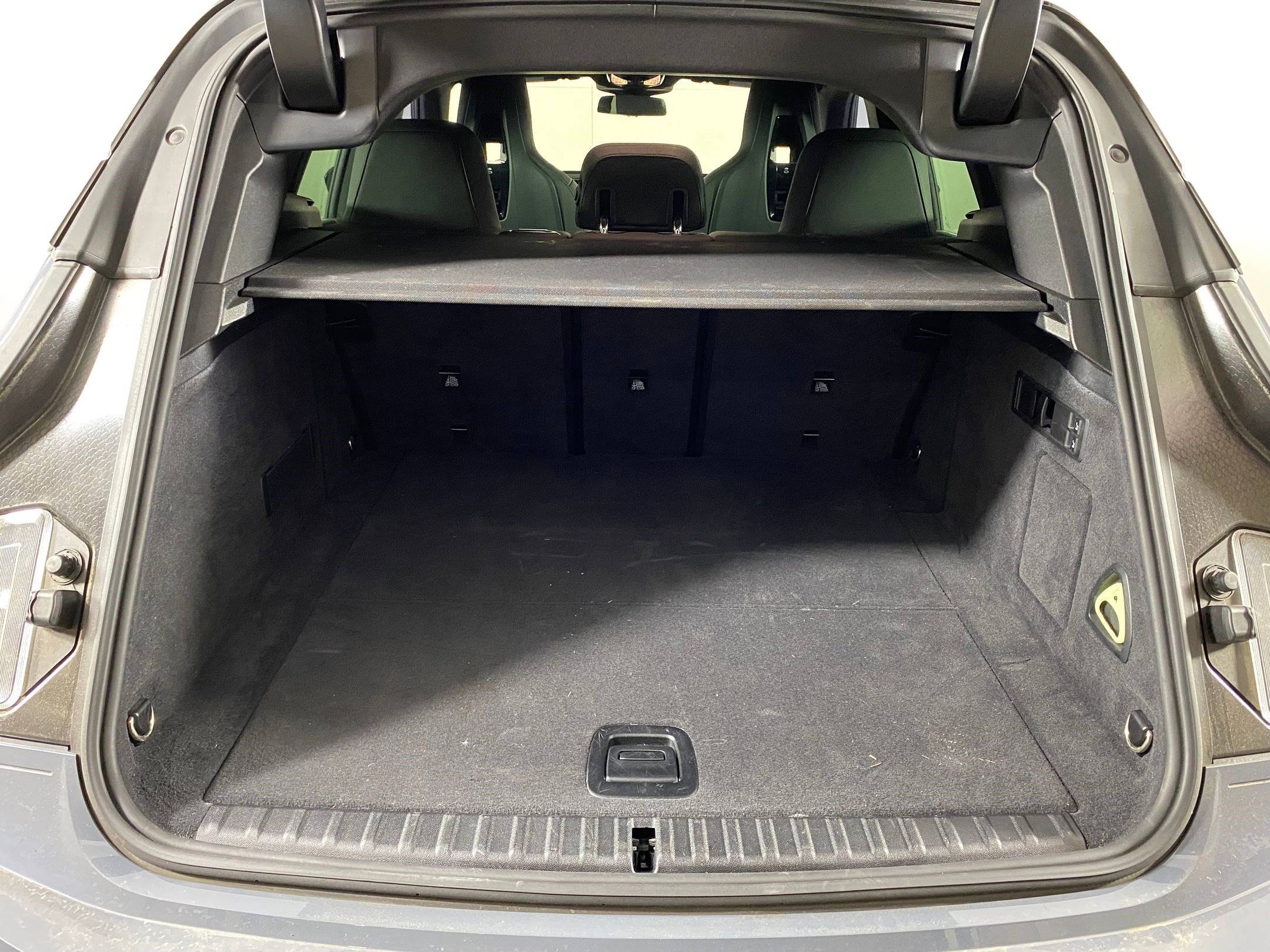 Certified 2024 BMW iX xDrive50 w/ Premium Package image 27