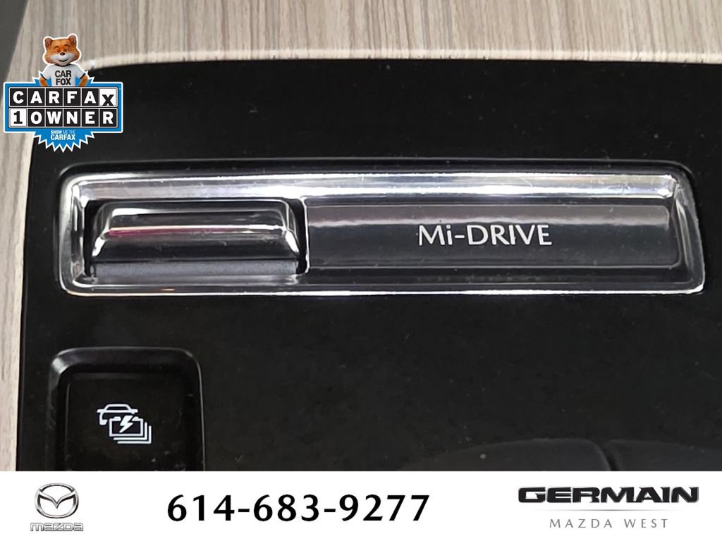 Certified 2024 MAZDA CX-90 Plug-In Hybrid w/ Preferred AWD/4WD image 32