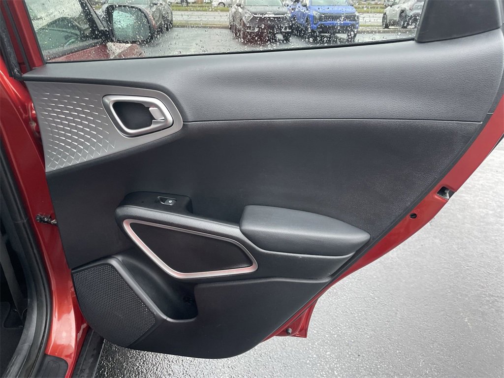 Certified 2023 Kia Soul LX image 21