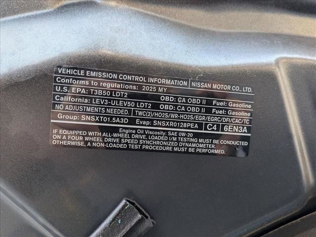 Used 2025 Nissan Rogue SV image 25