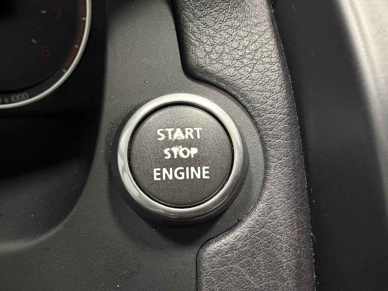 Used 2013 Land Rover LR2 HSE AWD/4WD image 25