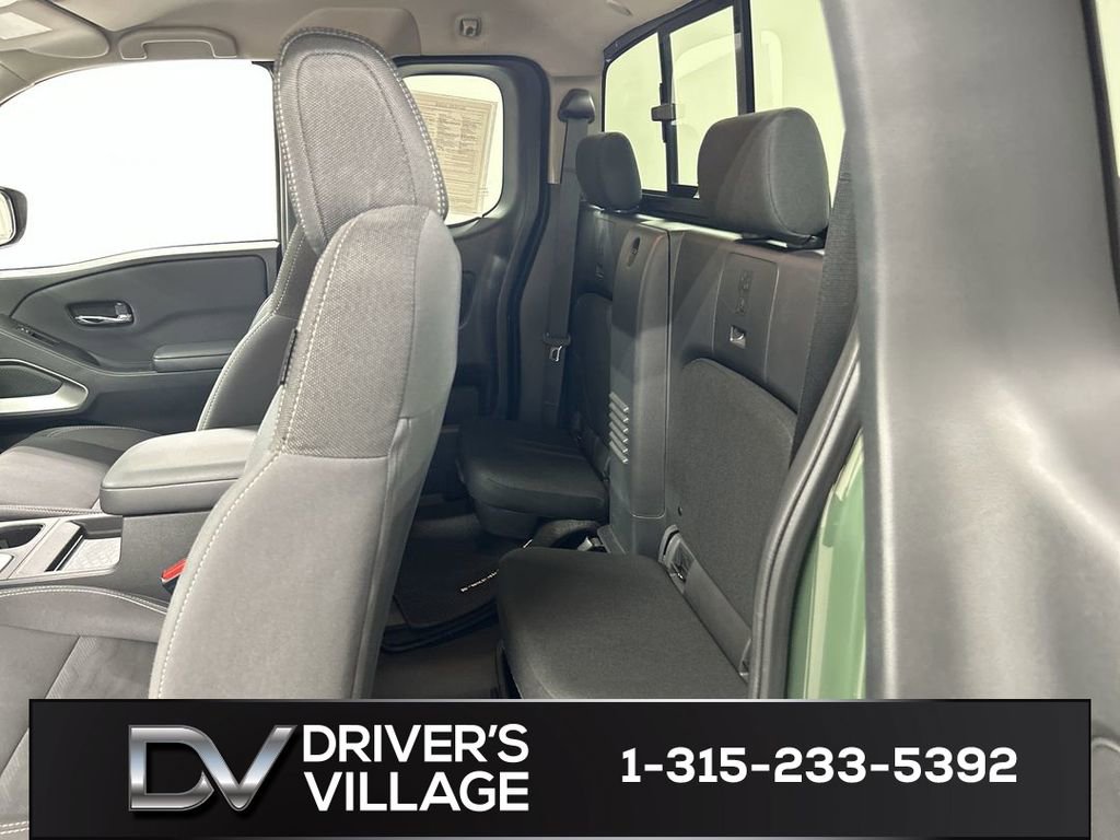 Used 2024 Nissan Frontier SV w/ SV Convenience Package image 19