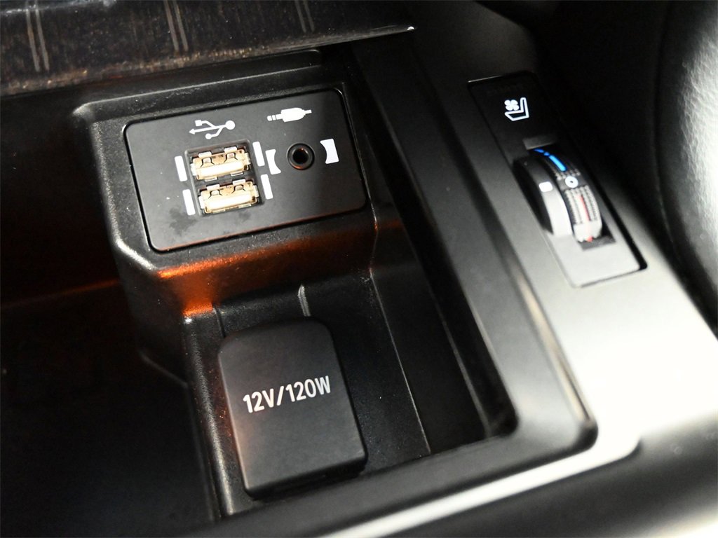 Used 2023 Lexus GX 460 Premium w/ Premium Plus Package image 15