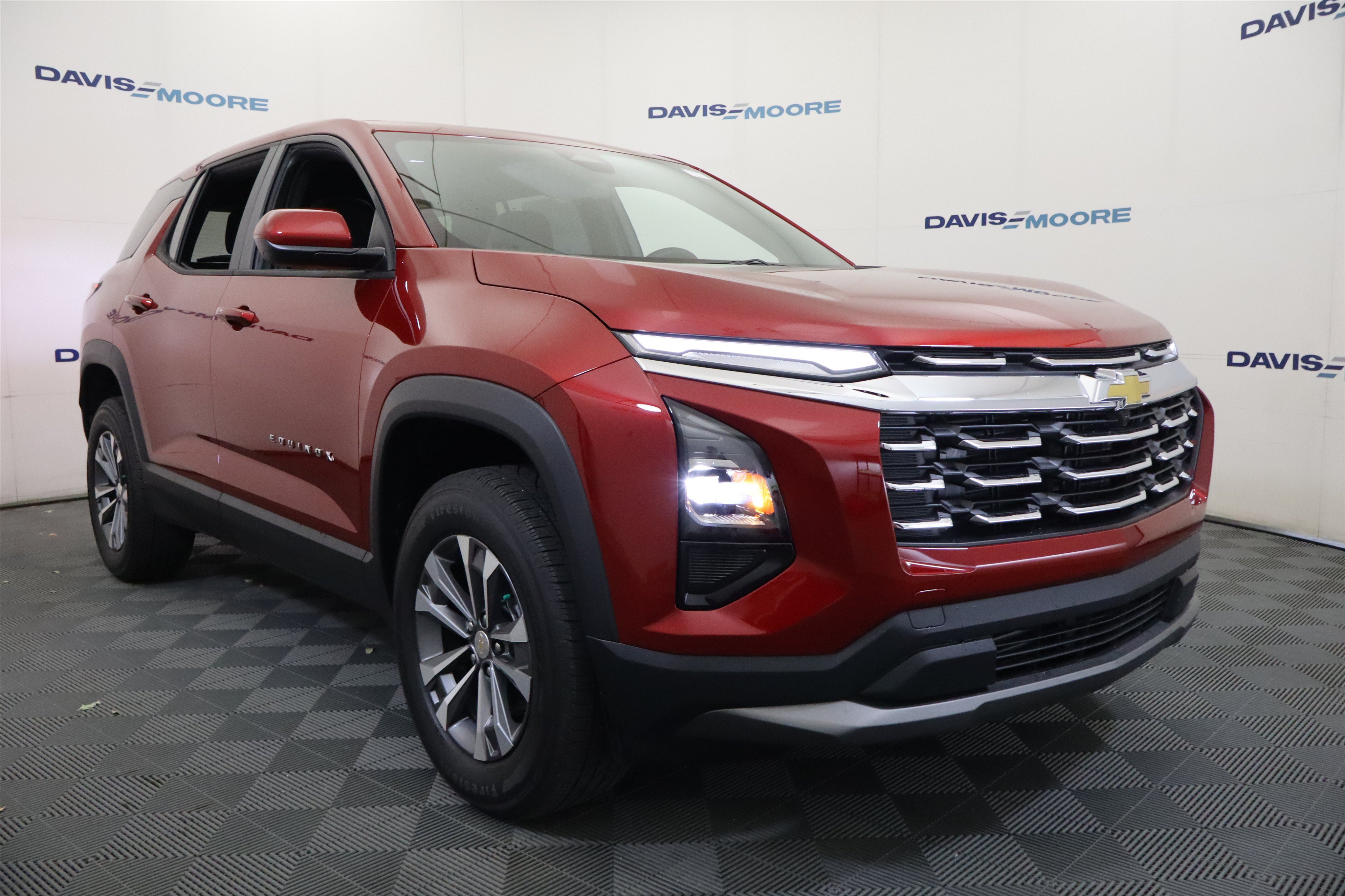 New 2027 Chevrolet Equinox LT FWD image 3