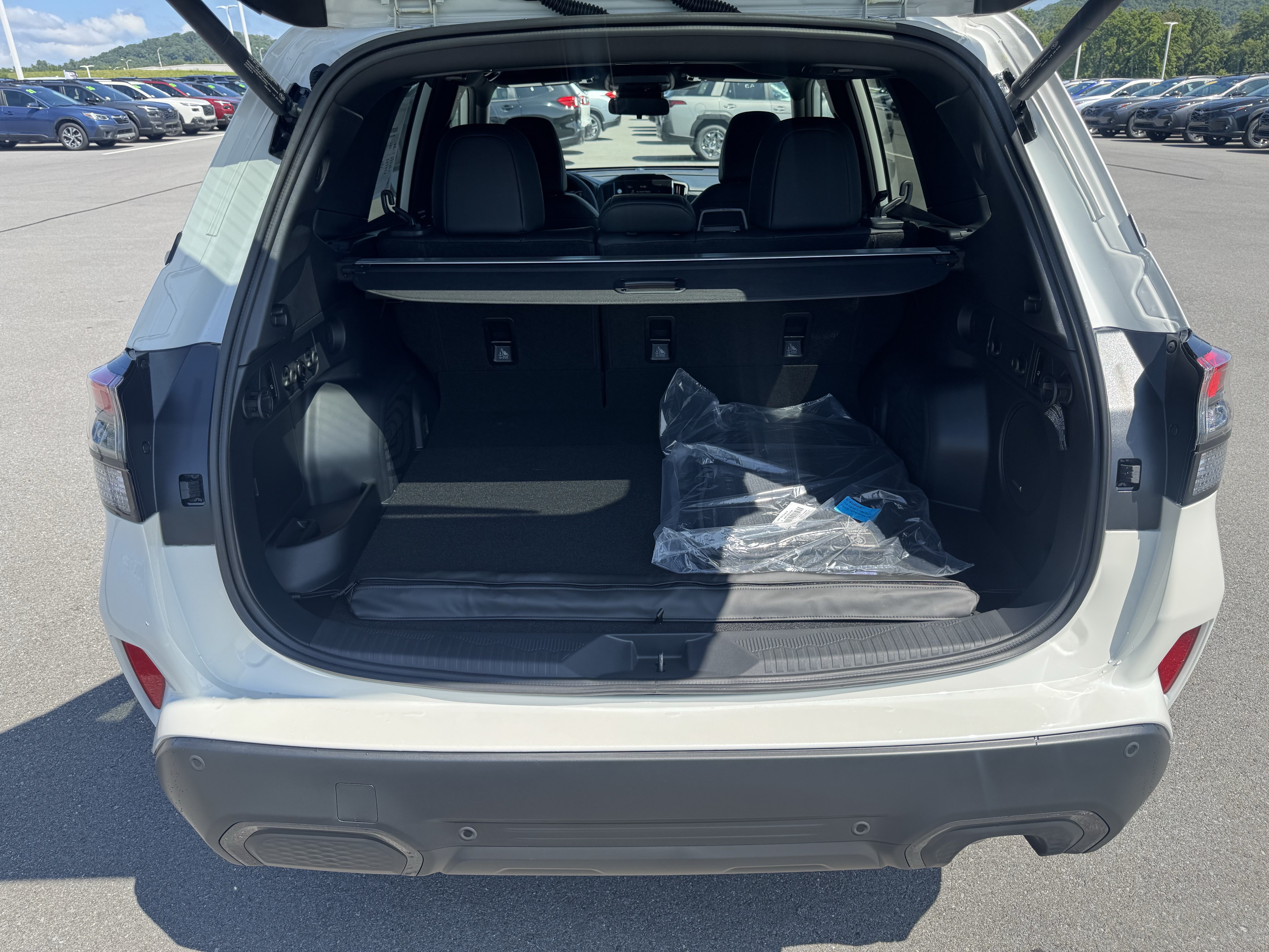 New 2026 Subaru Forester Touring AWD/4WD image 5