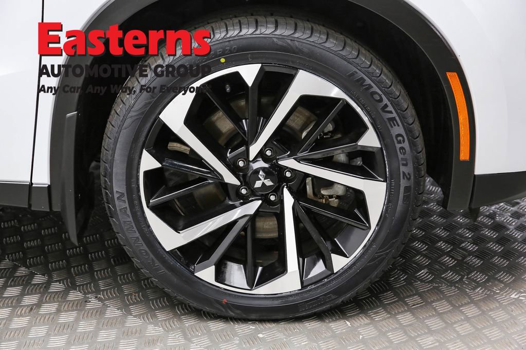 Used 2024 Mitsubishi Outlander SE image 31