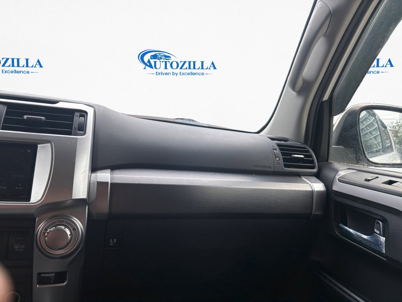 Used 2017 Toyota 4Runner SR5 image 11