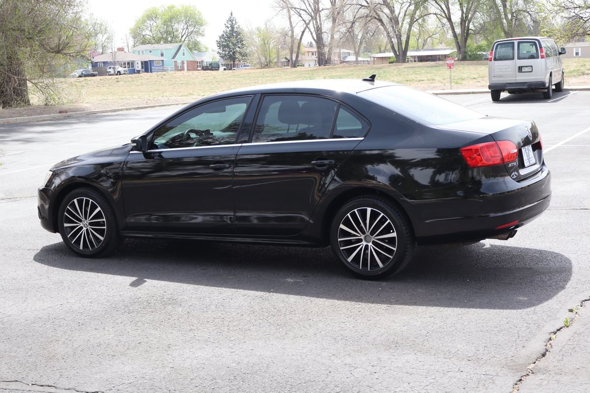 Used 2012 Volkswagen Jetta SEL FWD image 8