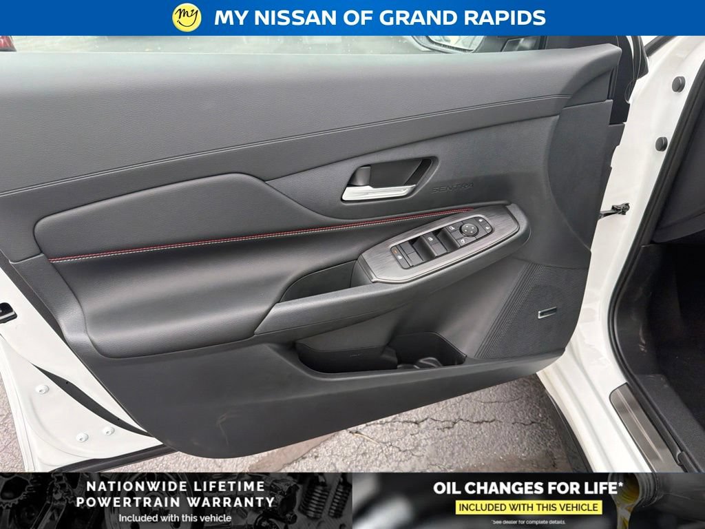New 2026 Nissan Sentra SR FWD image 11