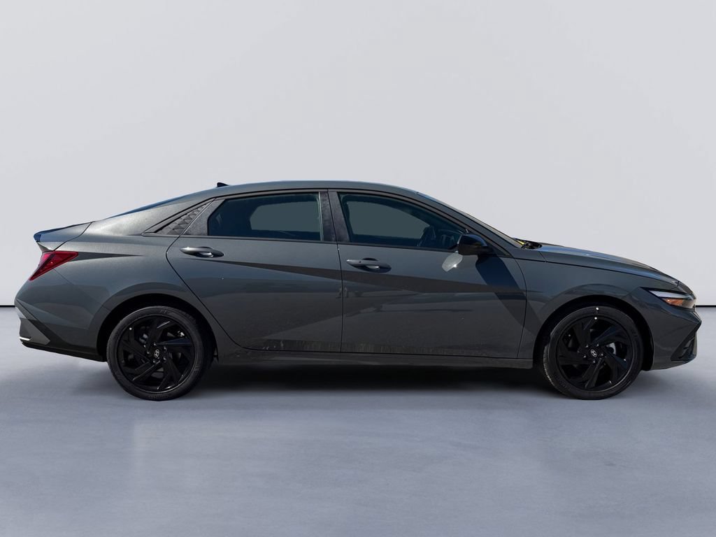 New 2026 Hyundai Elantra Sport FWD image 2