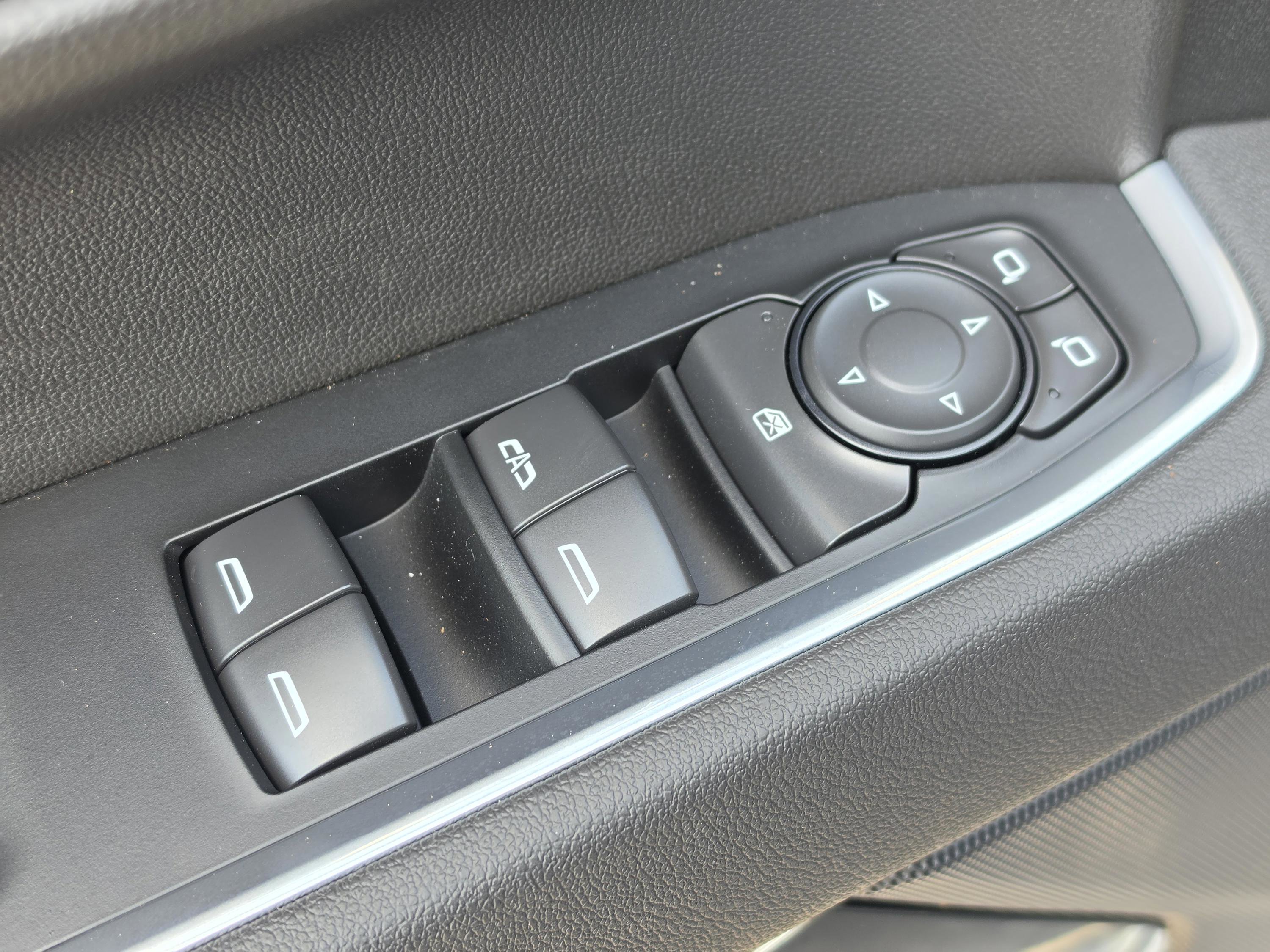 New 2026 Chevrolet Silverado 1500 LT w/ Convenience Package II image 25