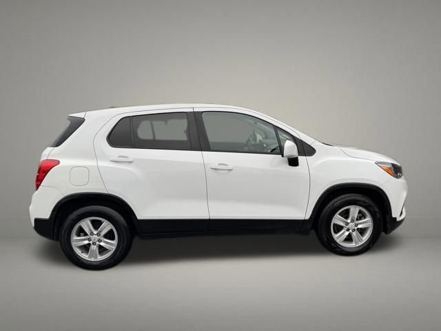 Used 2020 Chevrolet Trax LS w/ Tint and Cruise Package FWD image 6