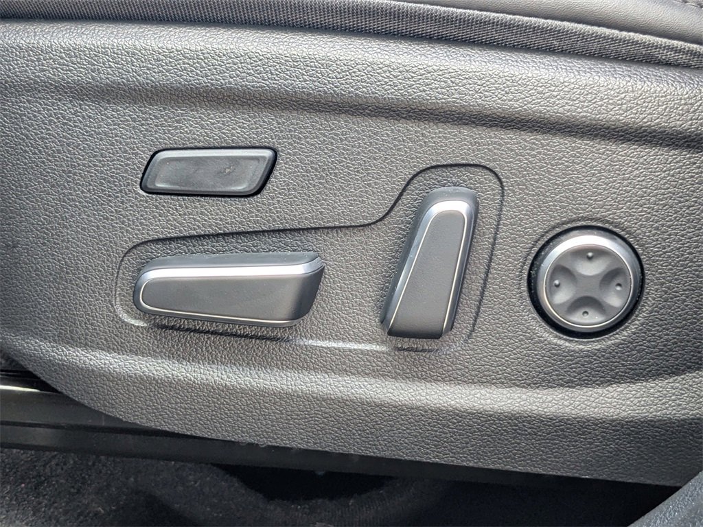 Used 2022 Hyundai Santa Fe Calligraphy image 25