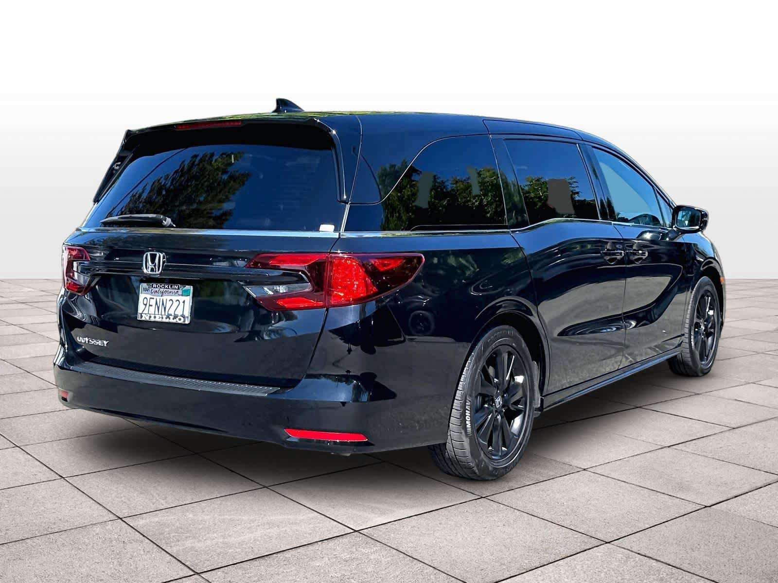 Used 2023 Honda Odyssey Sport image 16