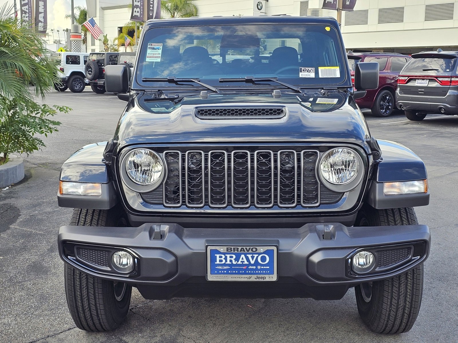 New 2026 Jeep Gladiator Sport image 2