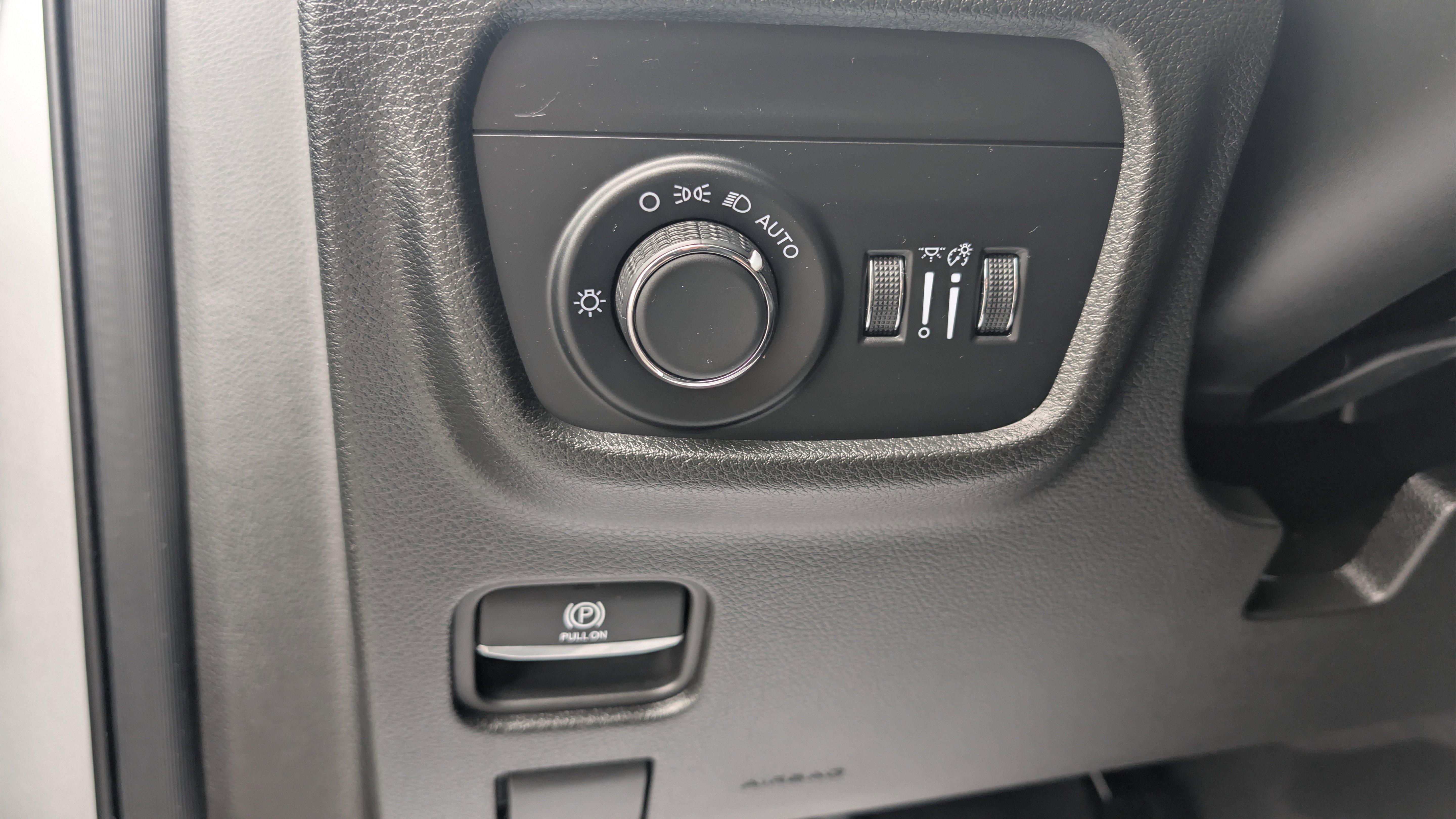 New 2025 Jeep Grand Cherokee Laredo image 24