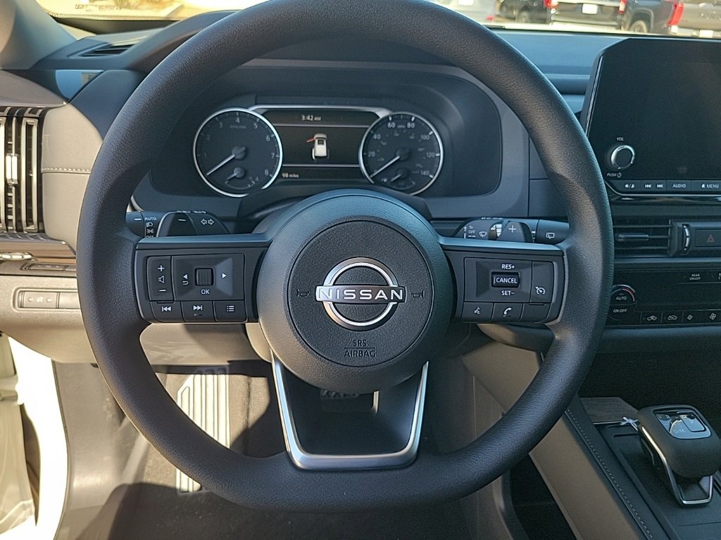 New 2025 Nissan Pathfinder S image 21