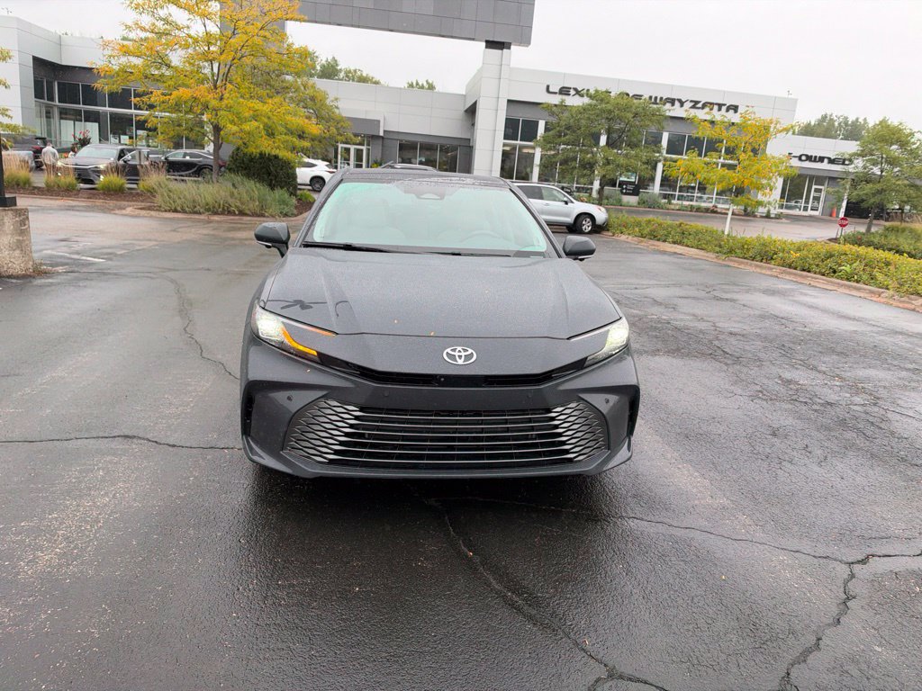 Used 2025 Toyota Camry XLE w/ Premium Plus Package AWD/4WD image 11
