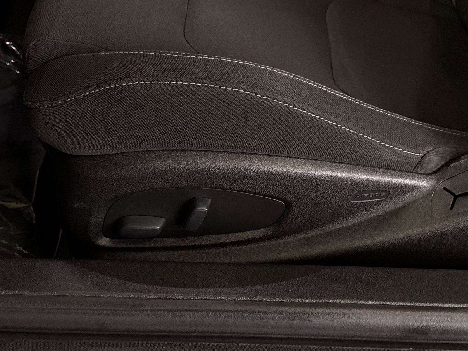 Used 2018 Chevrolet Camaro LT w/ RS Package image 14