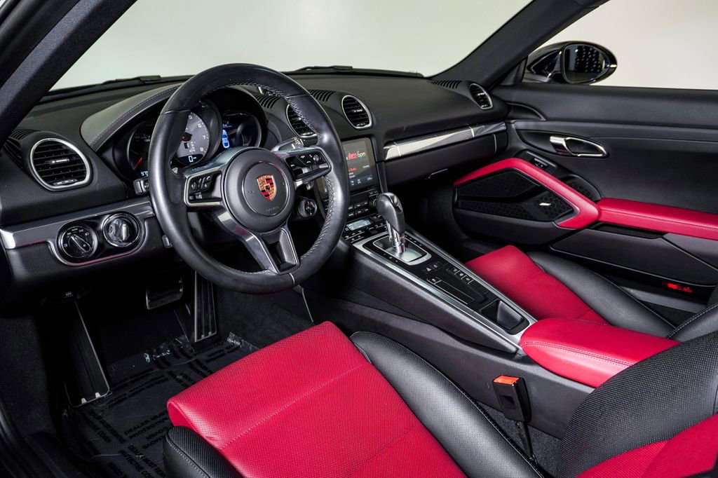 Certified 2022 Porsche 718 Cayman S image 4