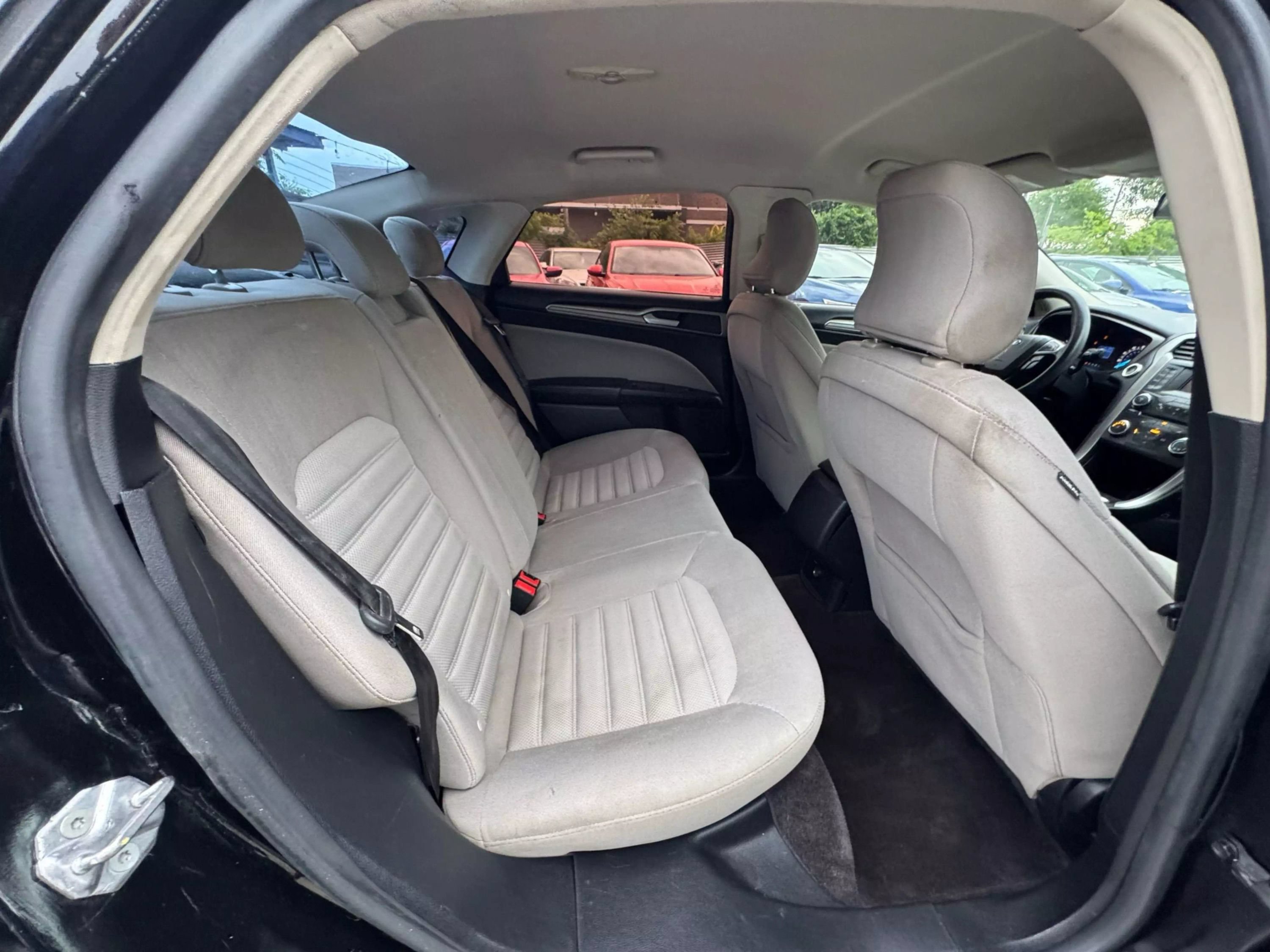 Used 2017 Ford Fusion S FWD image 10