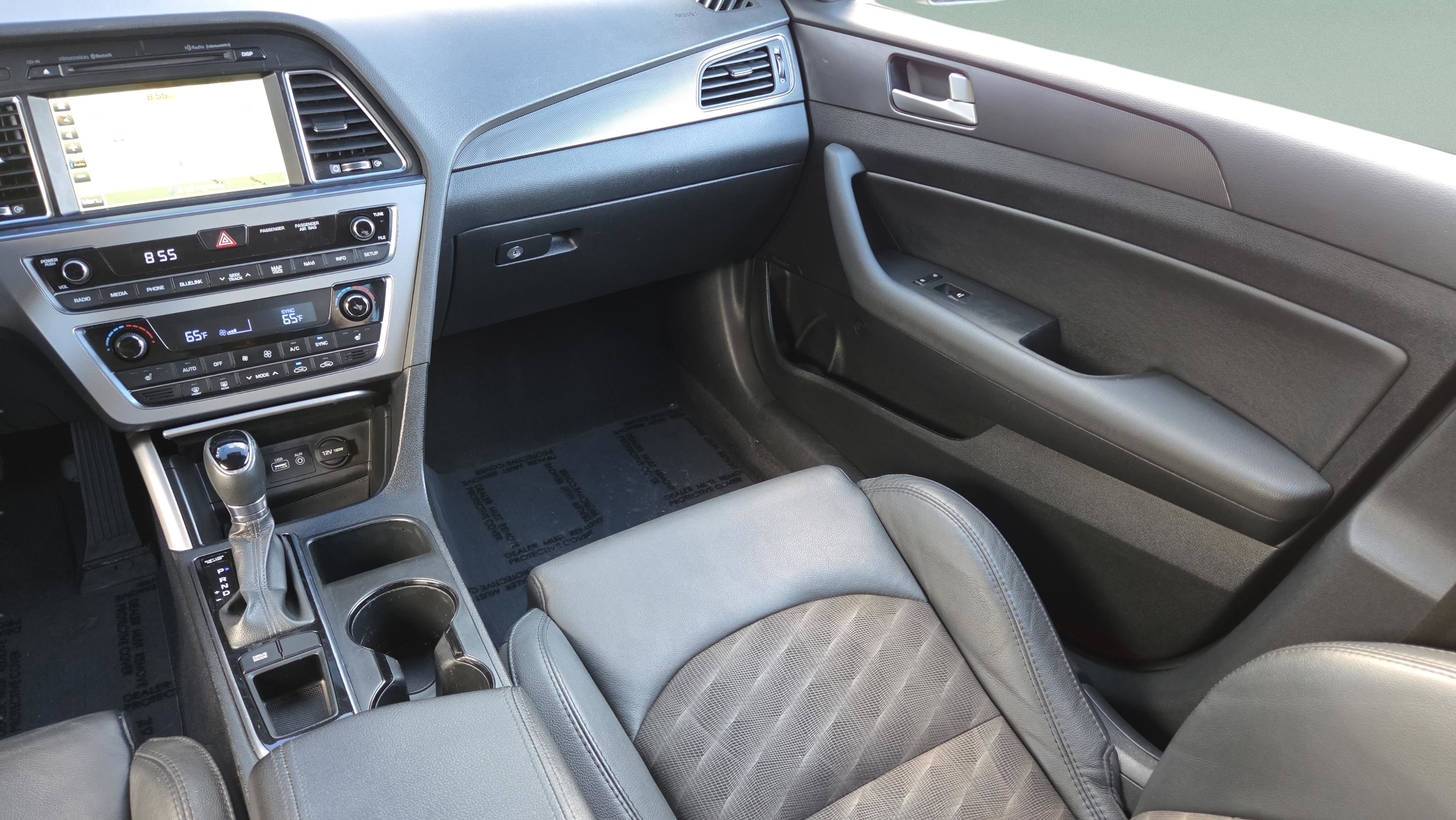 Used 2016 Hyundai Sonata Sport w/ Option Group 03 image 14