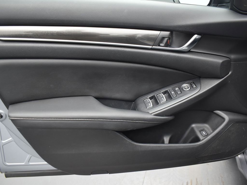 Used 2020 Honda Accord Sport image 10