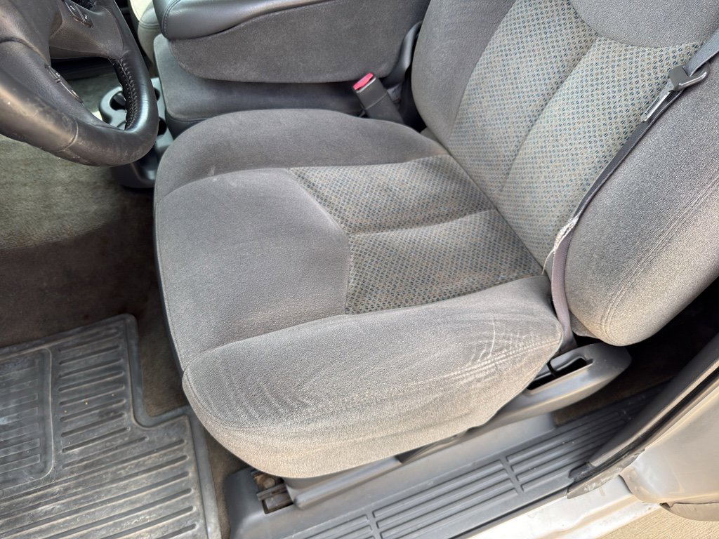 Used 2005 Chevrolet Silverado 1500 LS image 11