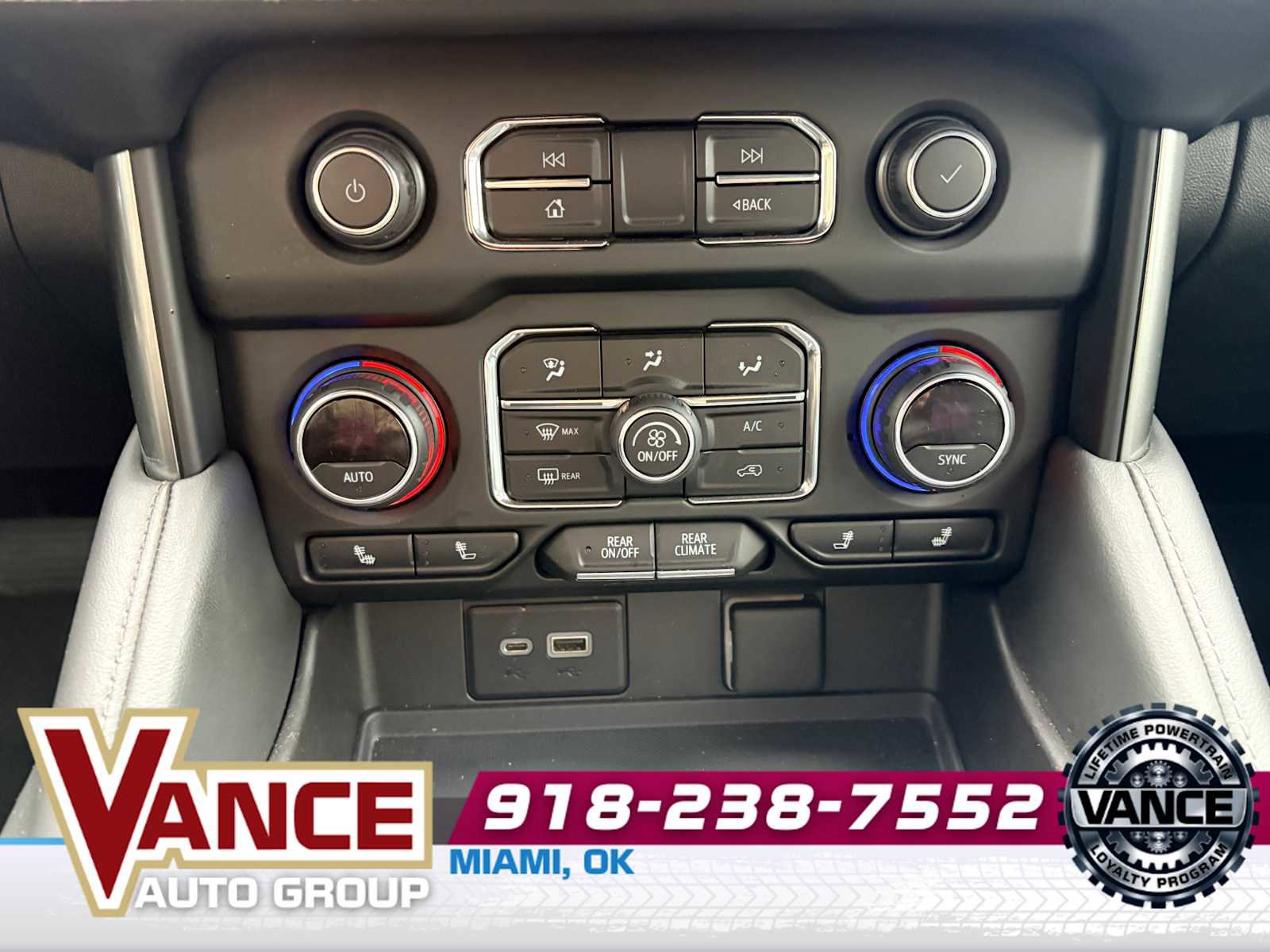 Used 2021 Chevrolet Tahoe LT AWD/4WD image 27