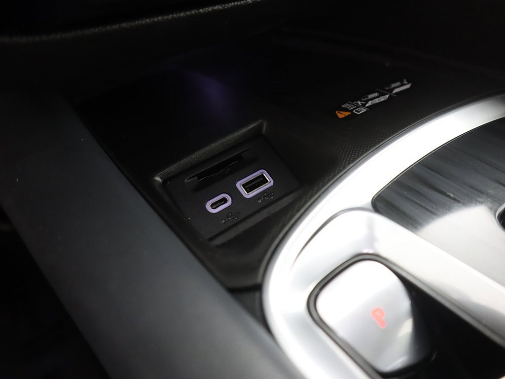 Used 2022 Buick Enclave Essence w/ Experience Buick Package image 54