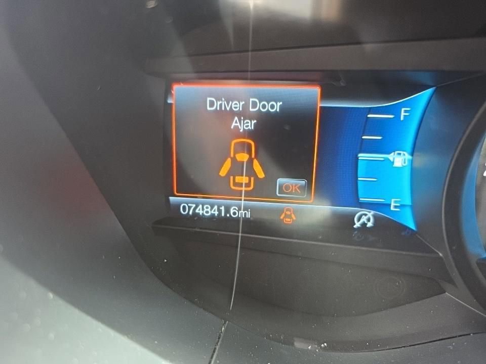 Used 2019 Ford Fusion SE w/ Equipment Group 151A FWD image 9