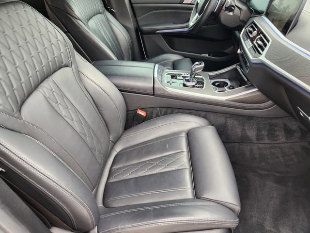 Used 2022 BMW X7 xDrive40i w/ Executive Package image 14