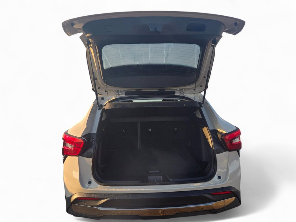 New 2026 Chevrolet Trax ACTIV w/ Driver Confidence Package image 5