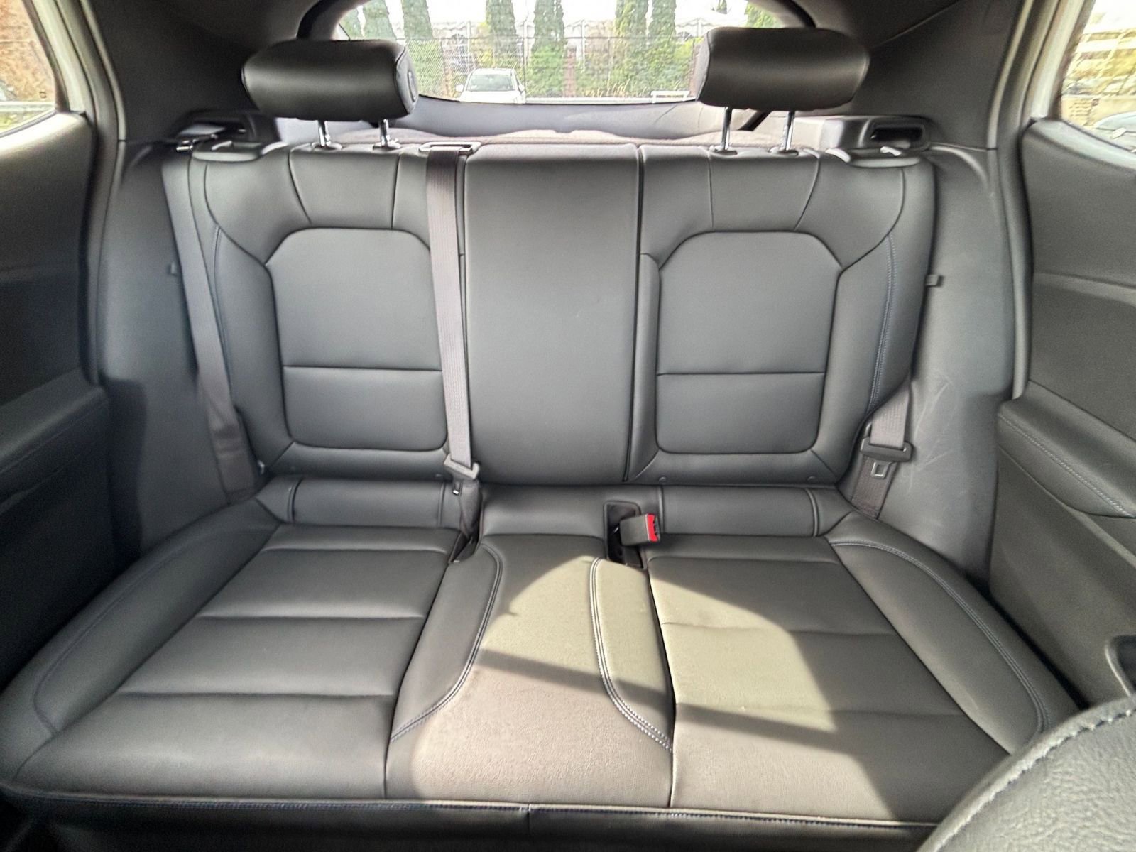 Used 2025 Buick Envista Sport Touring image 37