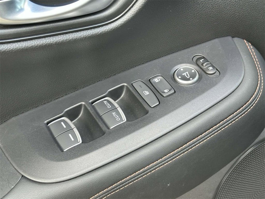 Certified 2025 Honda HR-V Sport image 14