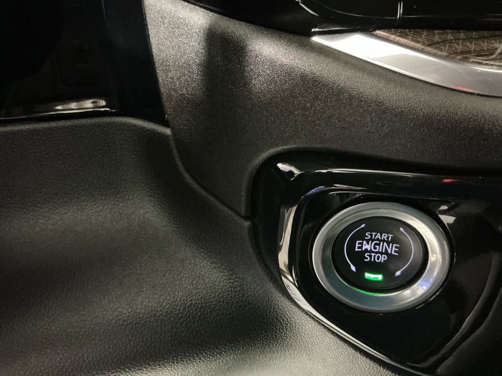 Used 2024 Chevrolet Silverado 2500 LT image 16