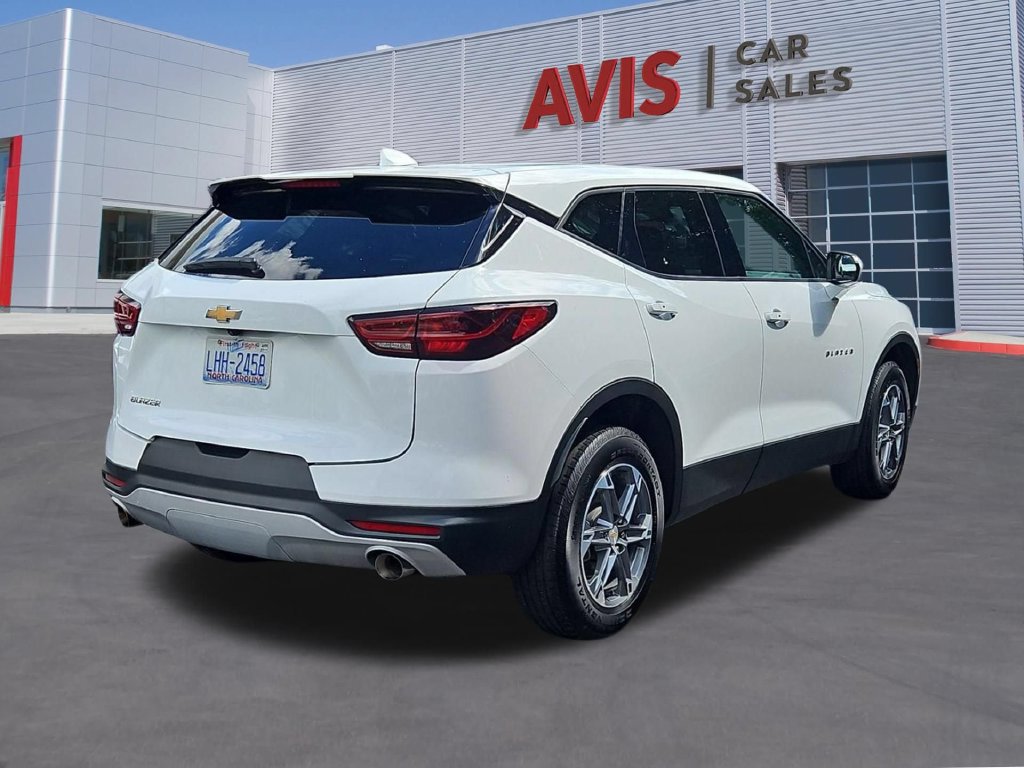 Used 2025 Chevrolet Blazer LT FWD image 6