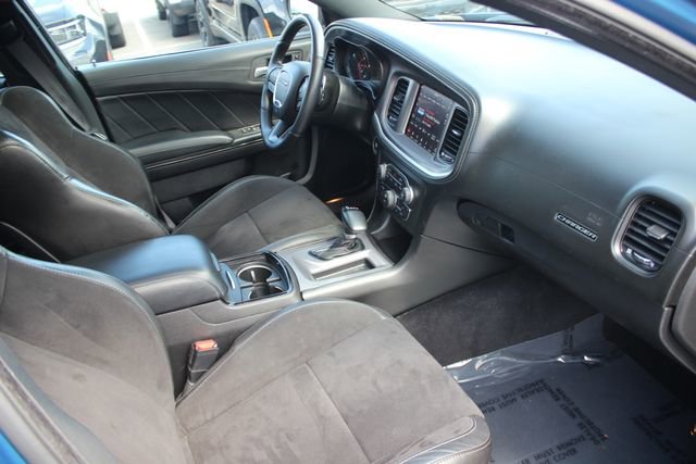 Used 2022 Dodge Charger R/T w/ Plus Group image 32