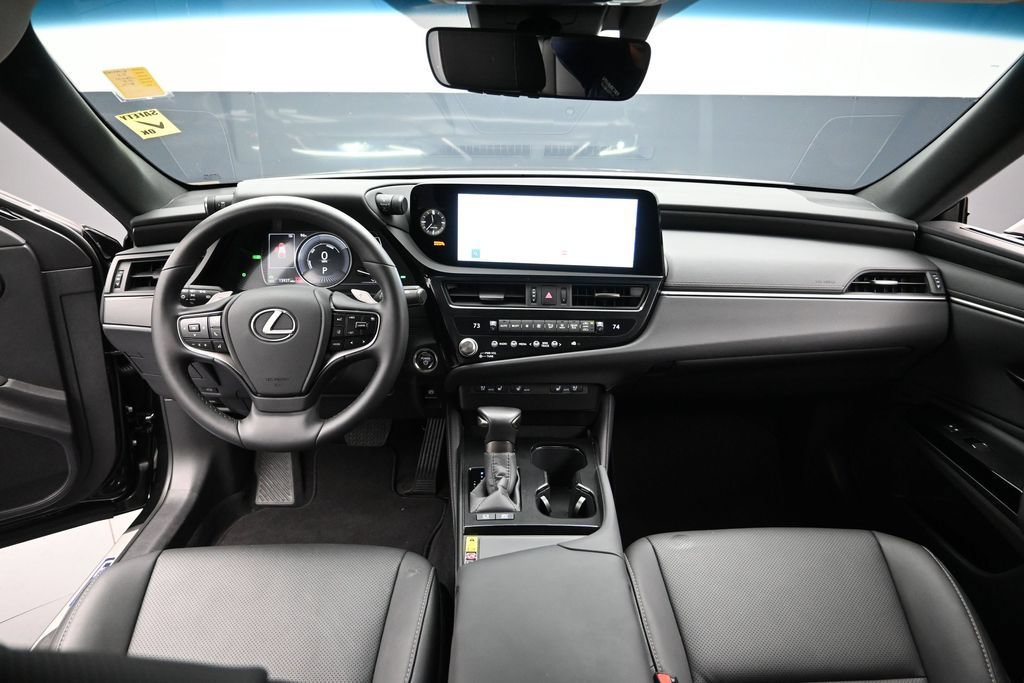 Used 2025 Lexus ES 300h w/ Premium Package FWD image 20