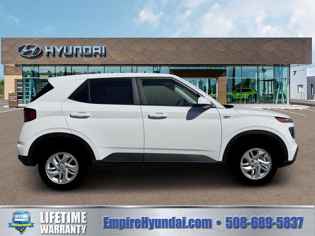 New 2026 Hyundai Venue SE FWD image 9