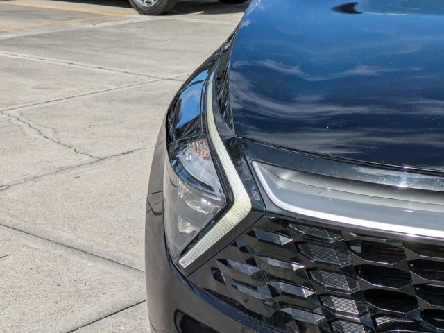 Used 2023 Kia Sportage EX image 11