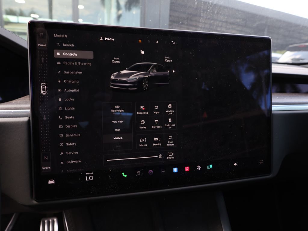 Used 2022 Tesla Model S AWD/4WD image 28