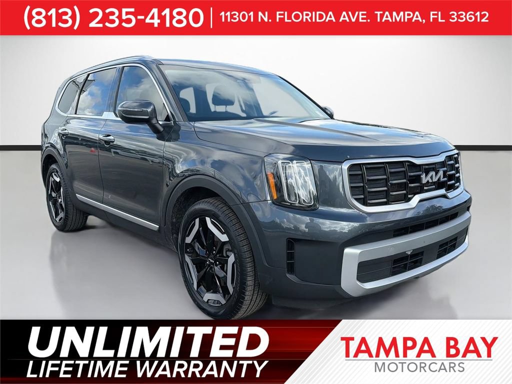 Used 2024 Kia Telluride S w/ S Sunroof Package