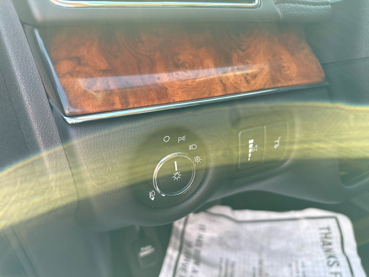 Used 2019 Lincoln MKT AWD image 15