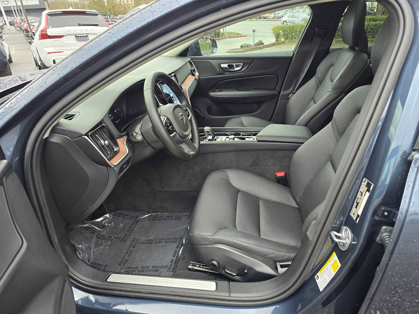 Certified 2025 Volvo V60 B5 Cross Country Plus image 20