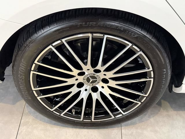 Certified 2022 Mercedes-Benz C 300 4MATIC Sedan image 5