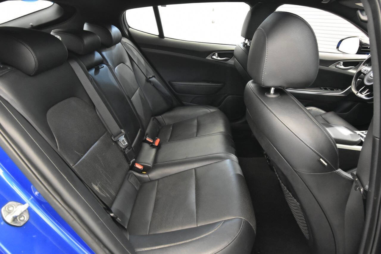 Used 2019 Kia Stinger GT image 16