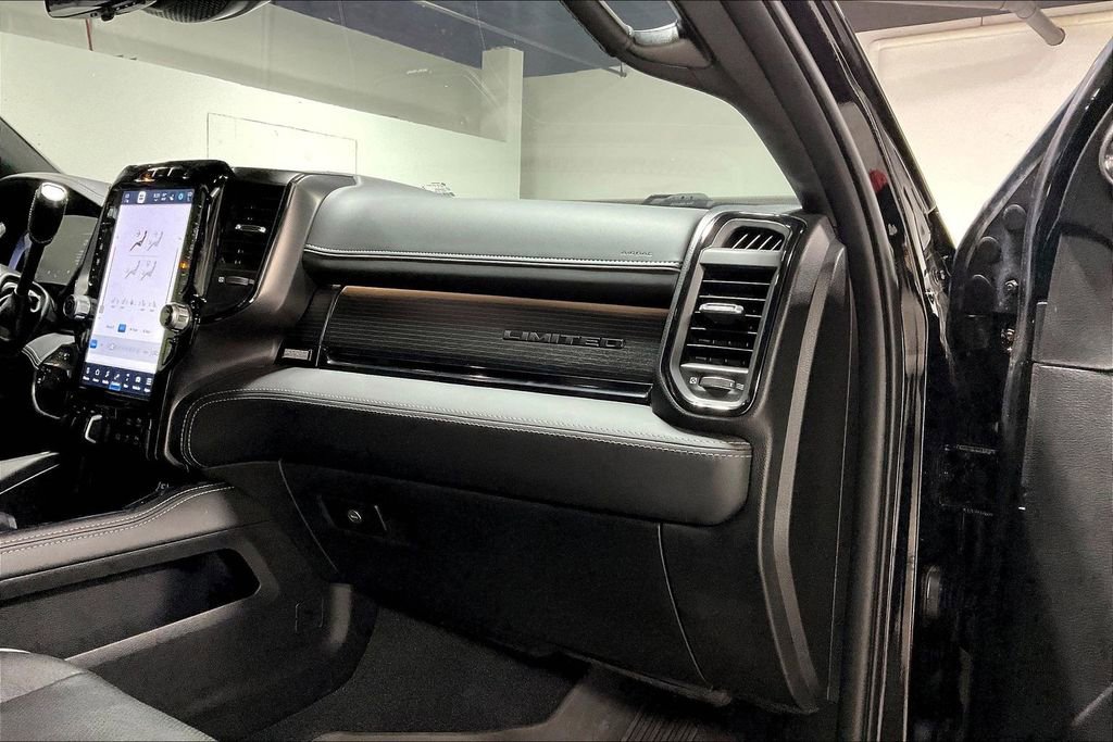 Used 2024 RAM 2500 Limited AWD/4WD image 19
