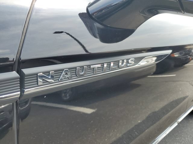 Certified 2023 Lincoln Nautilus Reserve AWD/4WD image 30