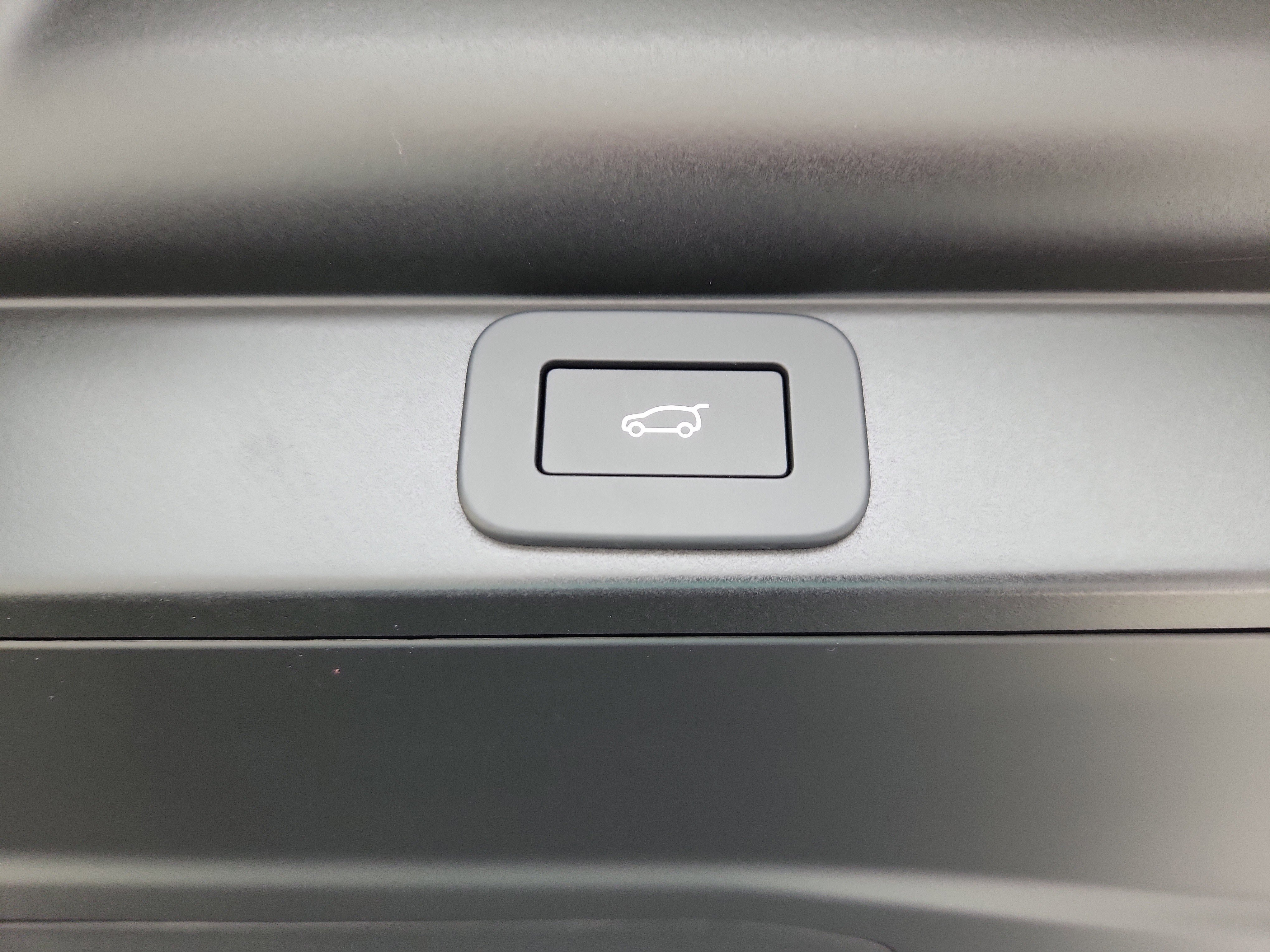 New 2025 Land Rover Range Rover SE image 14